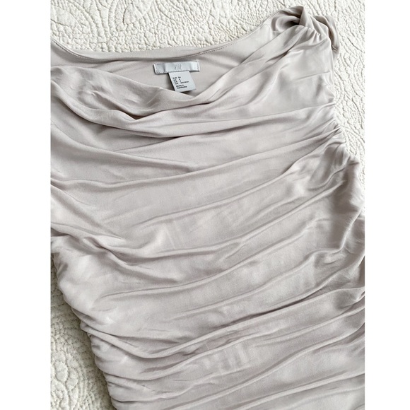 H&M Dress - Picture 3 of 4